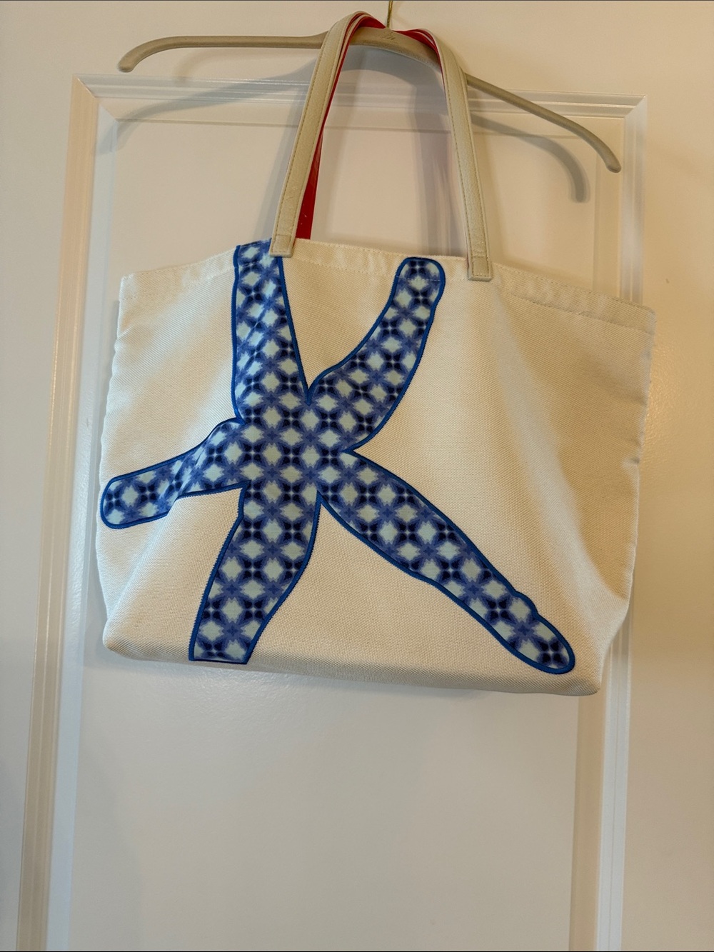 Braciano White Canvas Tote with Blue Starfish Applique and Red Trim